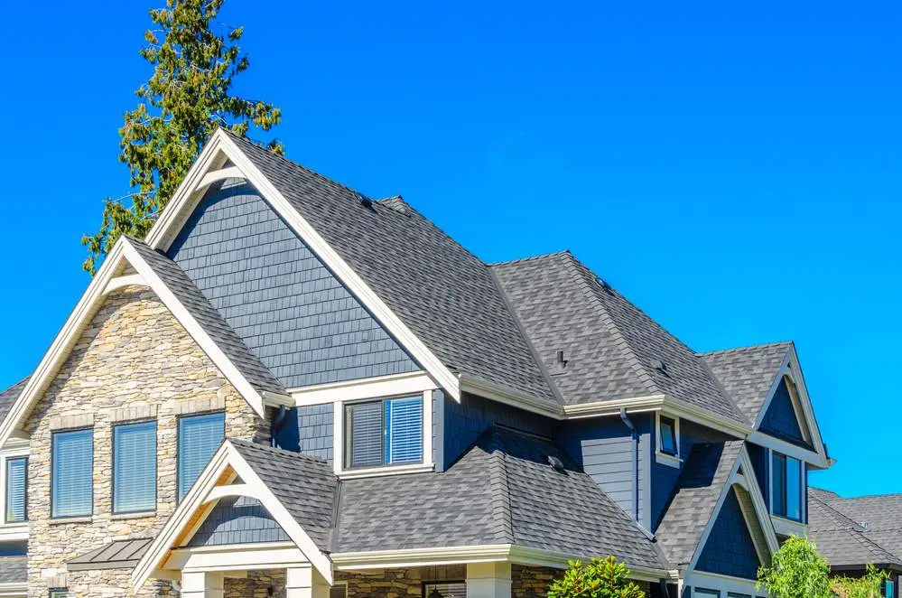 Architectural asphalt shingle roof